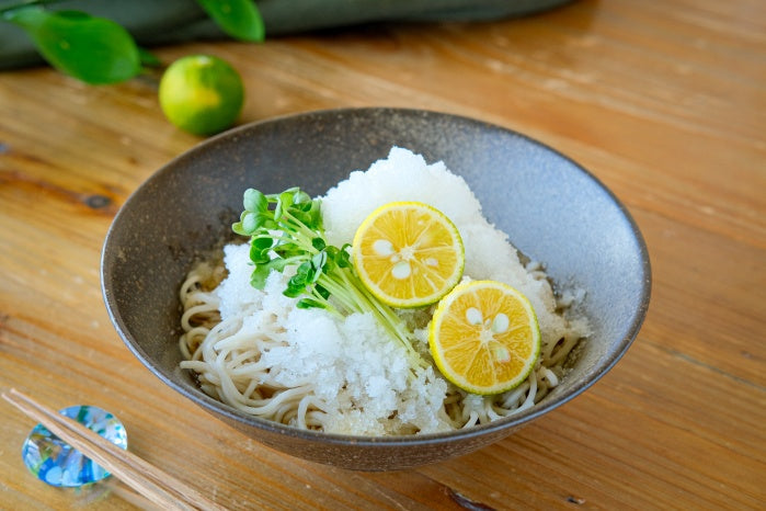 細雪蘿蔔泥酸橘蕎麥麵