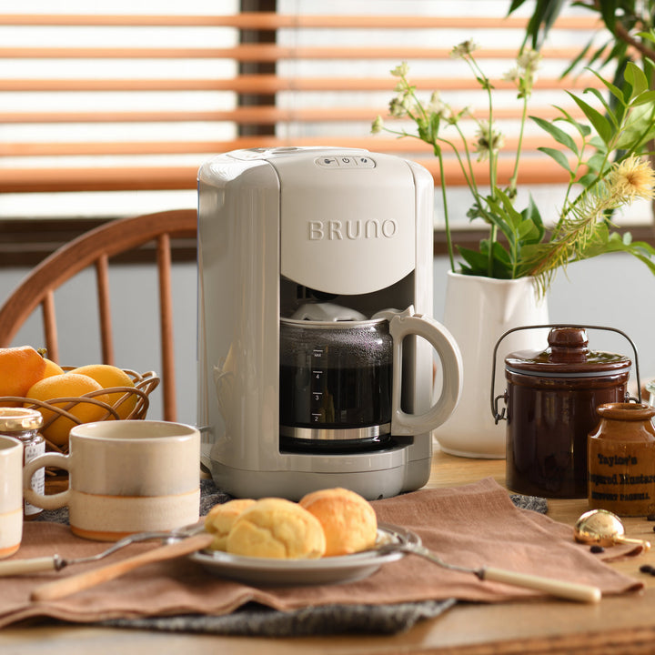 BRUNO Compact Coffee Maker with Grinder | BOE151