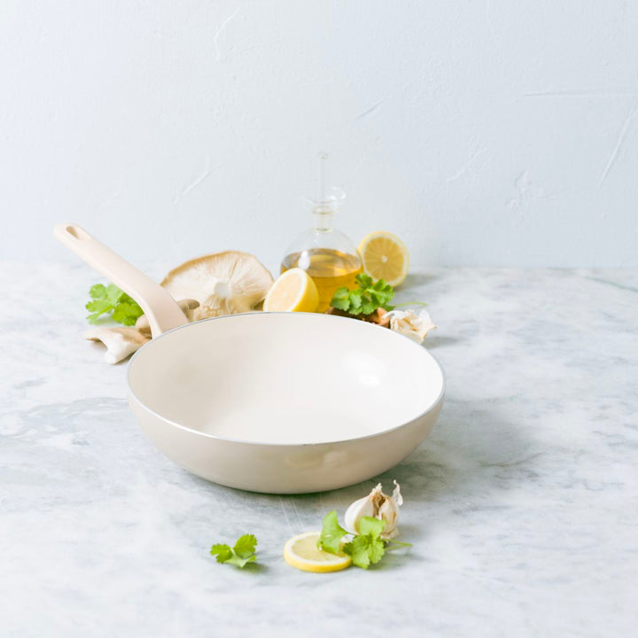 GreenPan New Essence 陶瓷易潔炒鑊 28cm 連蓋 | CC009919