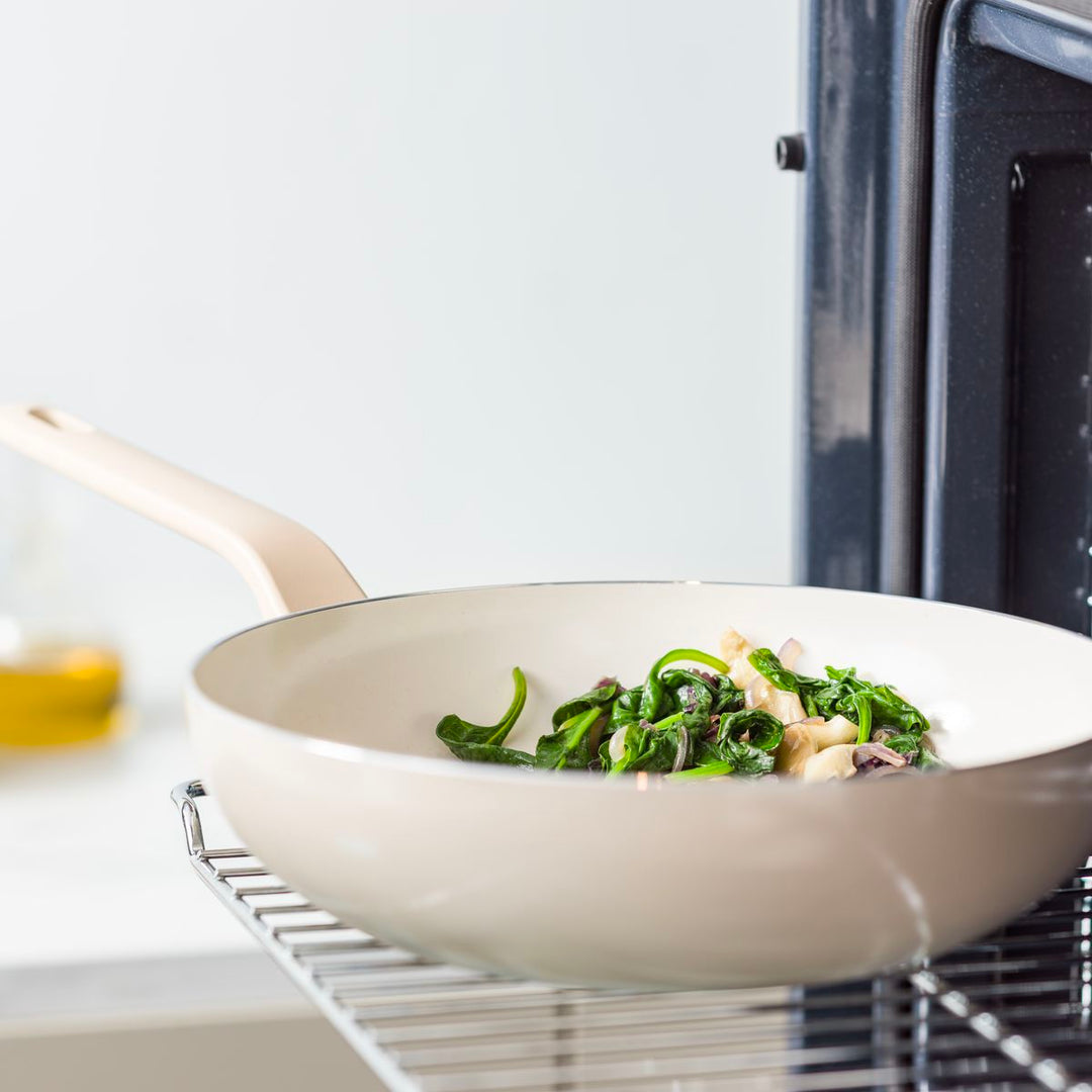 GreenPan New Essence 陶瓷易潔炒鑊 28cm 連蓋 | CC009919