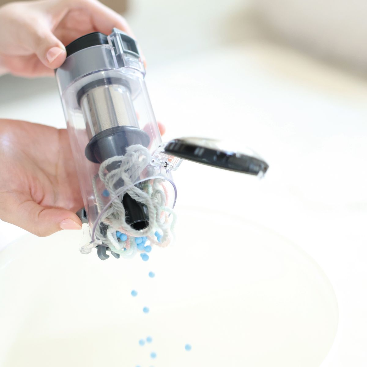 Doshisha 極輕量纖薄電動刷頭吸塵機 | DSV-025C