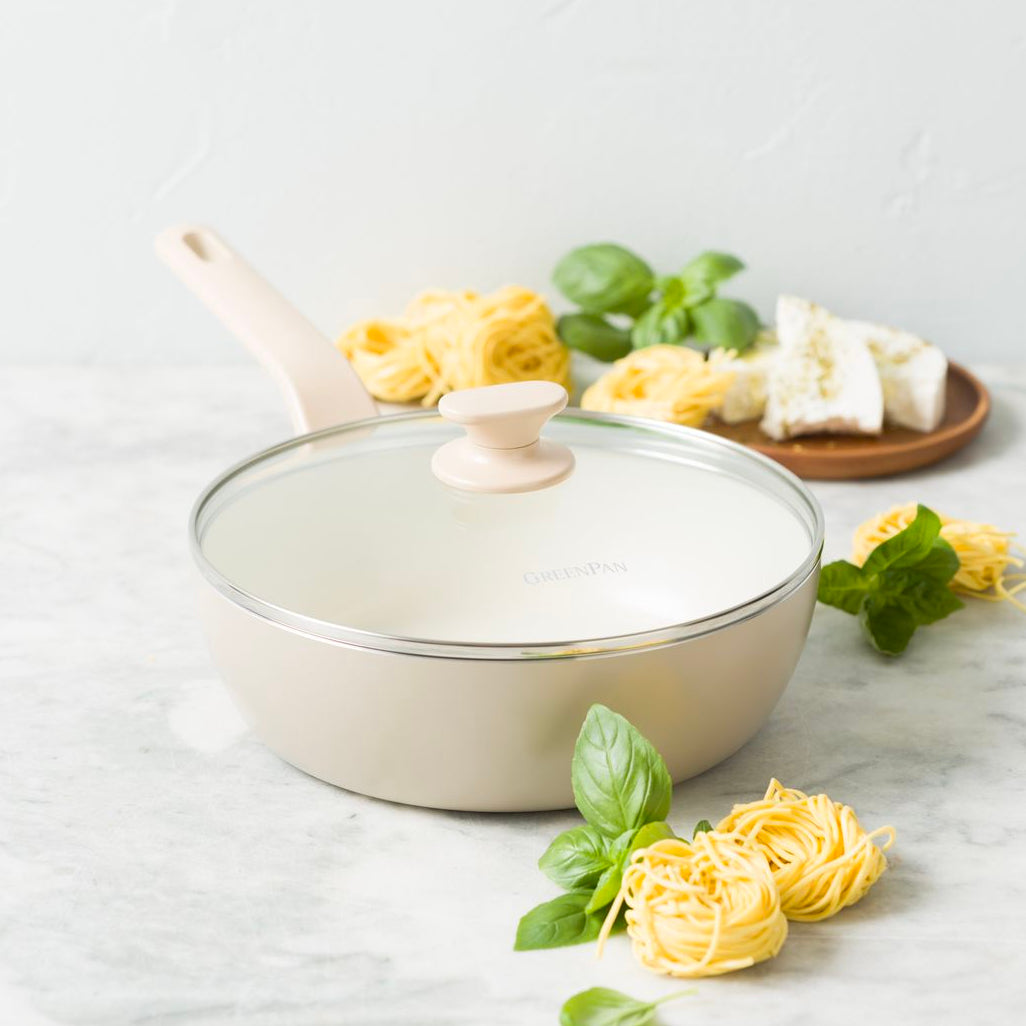 GreenPan New Essence 陶瓷廚師易潔煎鍋連蓋 20cm | CC009920