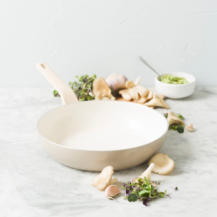 GreenPan New Essence 陶瓷易潔煎鍋 24cm | CC009915
