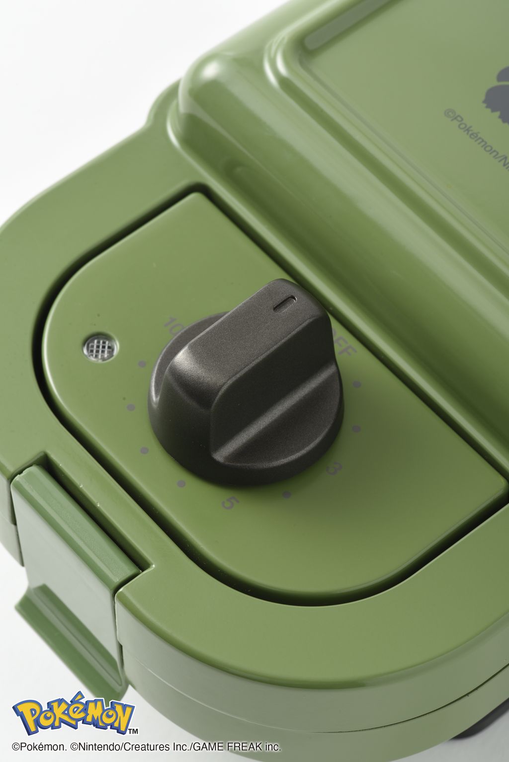 [Pre-Order Offer] Pokémon Limited Edition Single Hot Sandwich Maker (Green) - Free Taiyaki Plate Included! (Estimated delivery by November 10th)