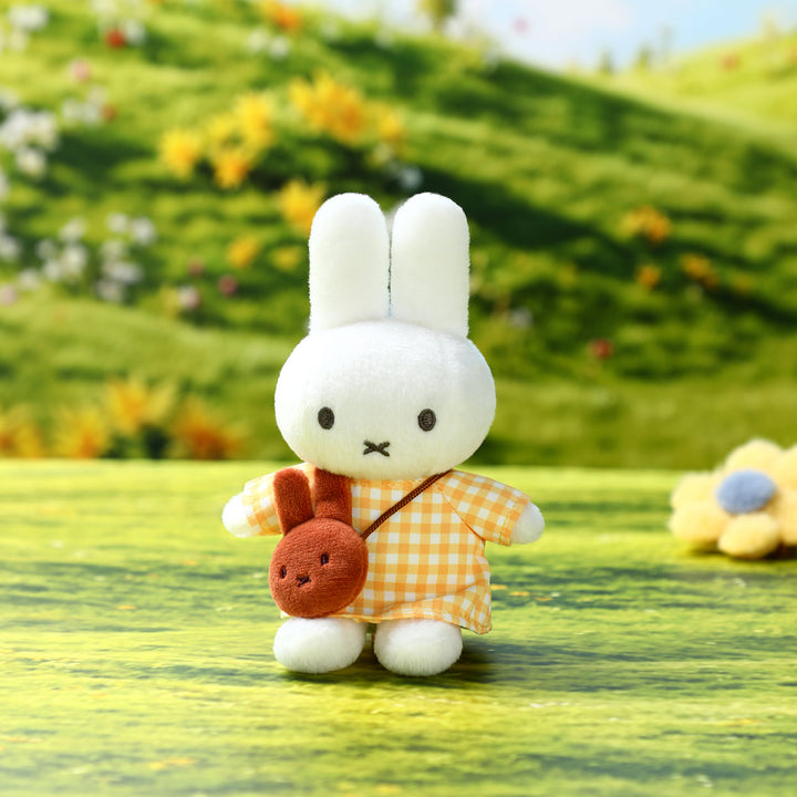 VIPO Miffy 毛絨鑰匙扣 - 黃白格紋梅蘭妮包 | MIF37639