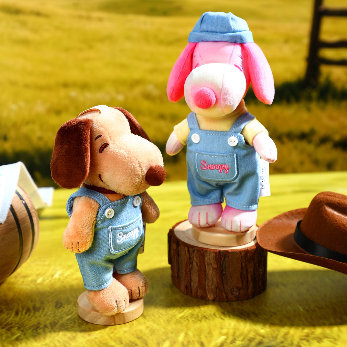 VIPO Peanuts 牛仔毛絨鑰匙扣盲盒 (隨機包裝) | SP37597