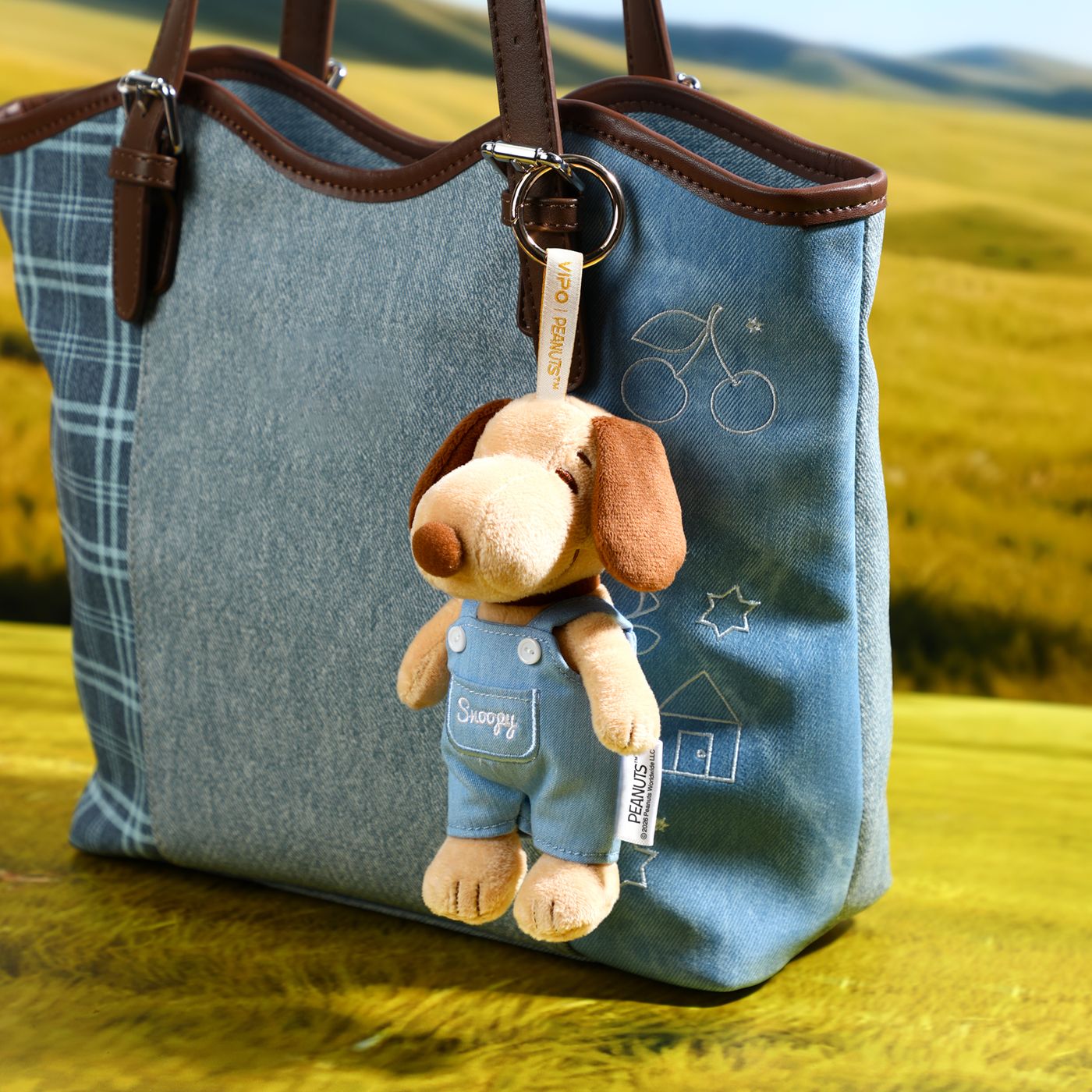 VIPO Peanuts 牛仔毛絨鑰匙扣盲盒 (一箱6個不重複) | SP37597-SET6