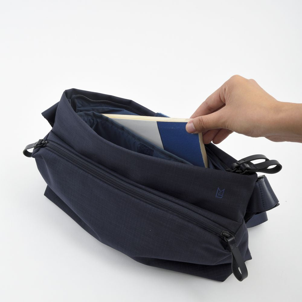 MILESTO STLAKT Shoulder Bag (S ) - Navy MLS571-HNV