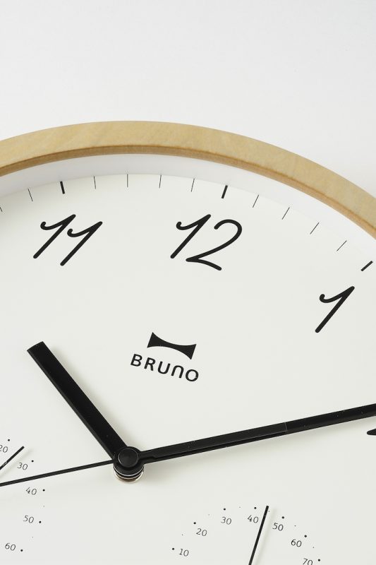 BRUNO Temp and Humidity Wall Clock BCW022