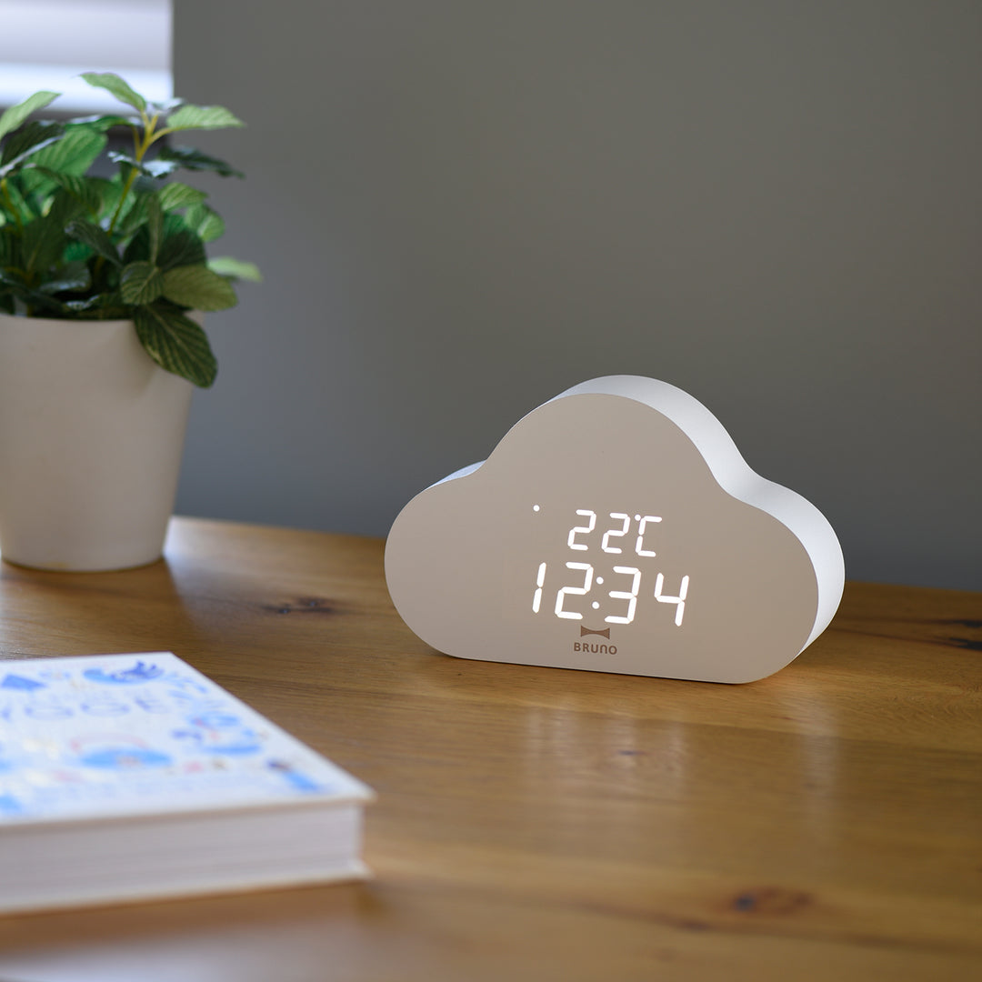 bca030_white_cloud_clock_mood